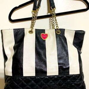 Betsey Johnson Black White Striped Tote Bag Handbag Gold Chain Handles Large